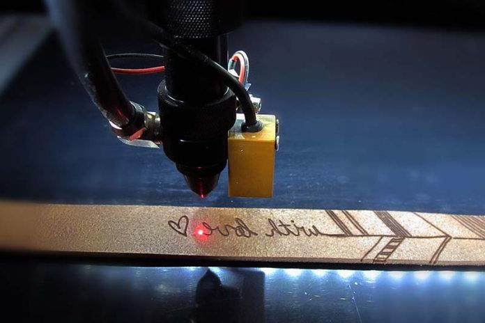 Laser marking machine VS laser engraving machine